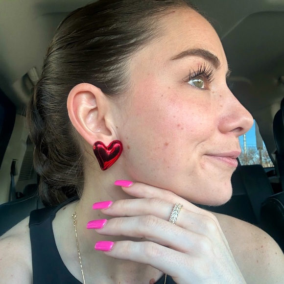 Jewelry - NEW Vibrant Red Heart Chunky Studs